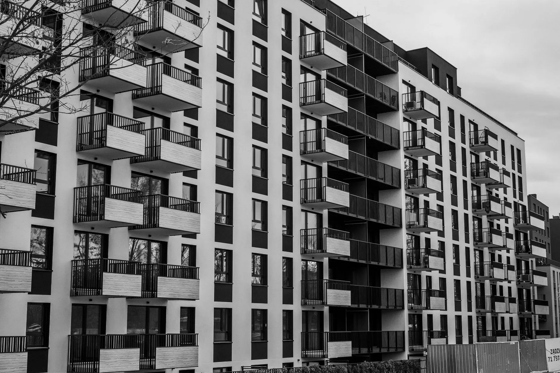 Çekmeköy’de modern konut binaları — Eyüp Tesisat su kaçağı tespiti ve tıkanıklık açma hizmet bölgesi